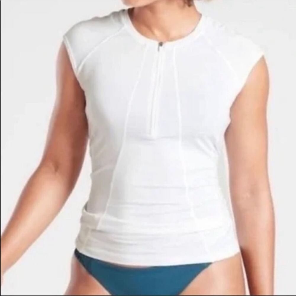 EUC WOMENS MEDIUM PACIFICA UPF TOP ATHLETA